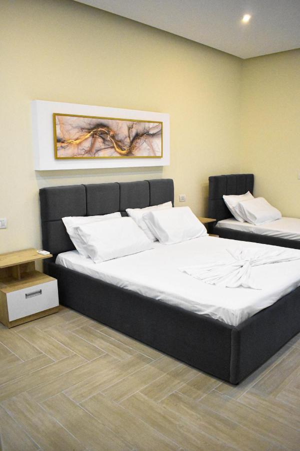 Delmar Apartments Голем Екстер'єр фото