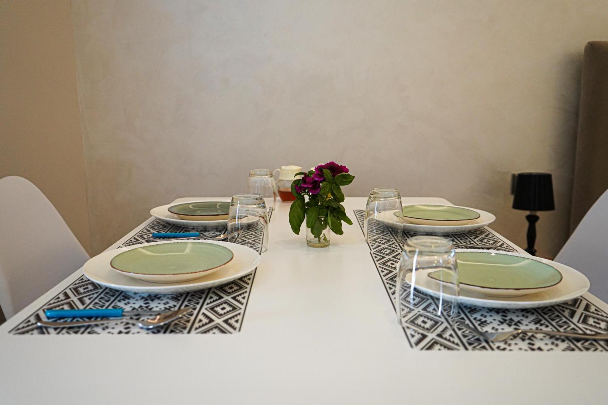 Delmar Apartments Голем Екстер'єр фото