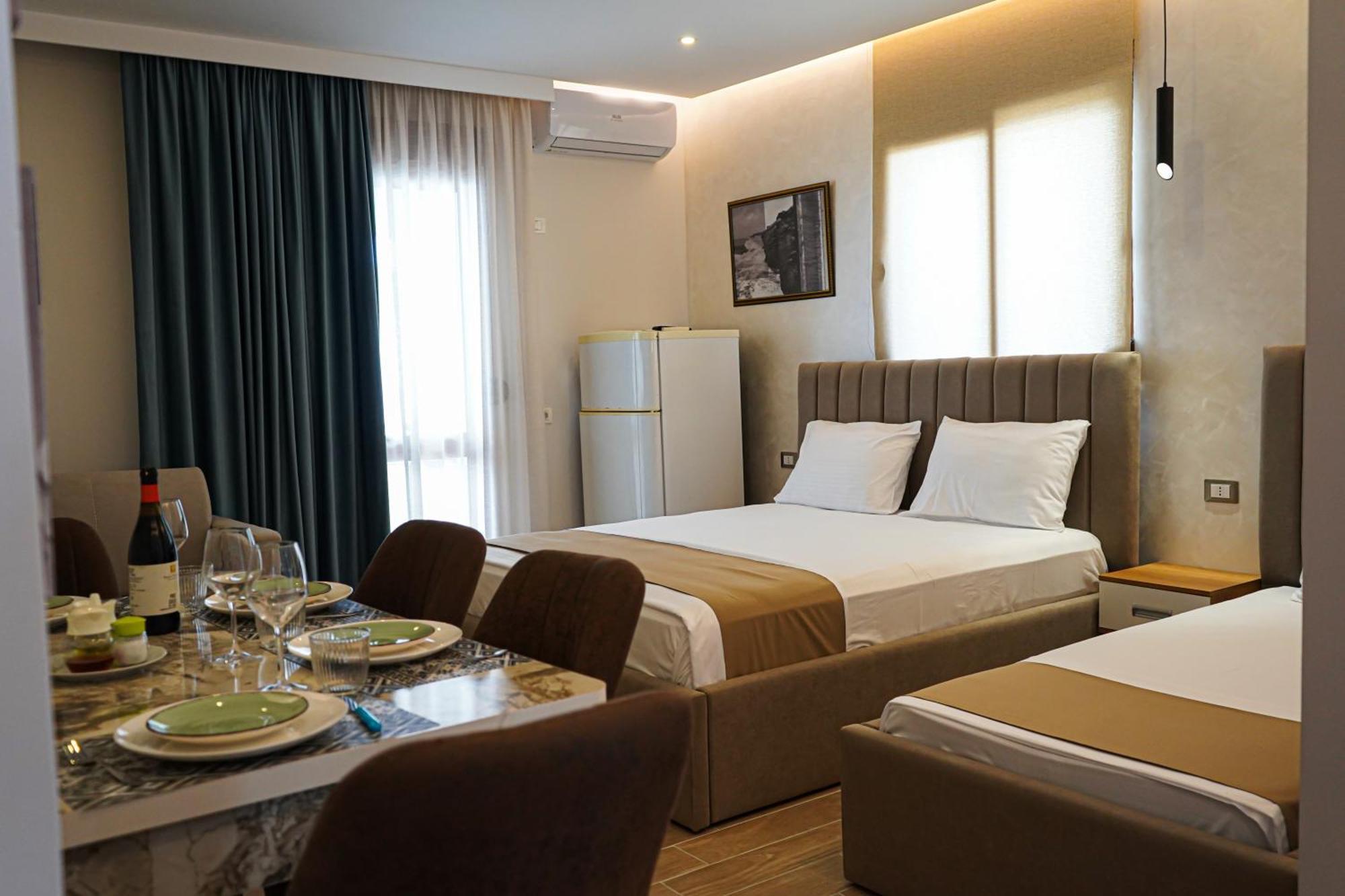 Delmar Apartments Голем Екстер'єр фото